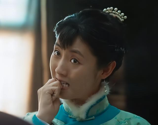 不会演就别尬演！《生万物》最大的败笔，就是请了“戏混子”的她