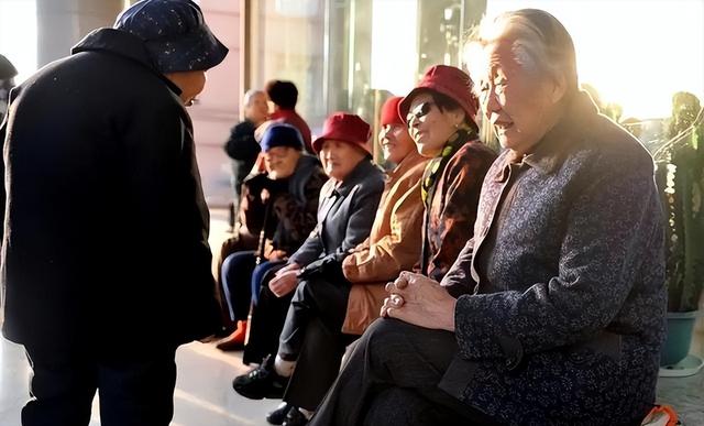 中国将迎来前所未有的死亡高峰，专家给出答案：是这些因素导致的