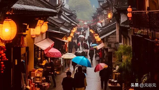 新建古镇同质化严重旅游旺季受冷落