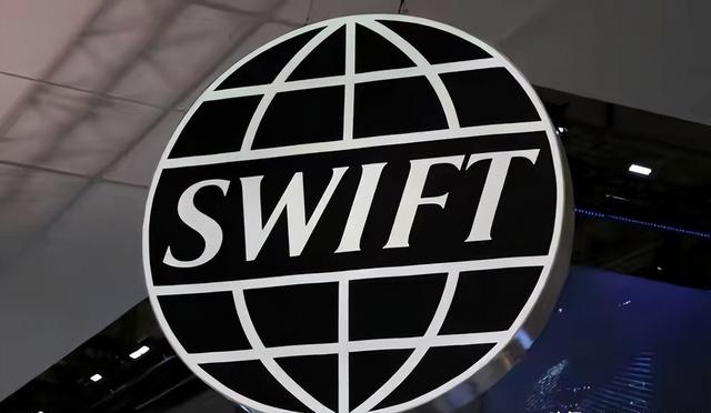 全球货币支付排名：美元涨至47.79％，欧元跌到22.77％，人民币呢