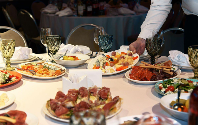 10人AA聚餐9人逃单！1262元账单甩给老实人，律师：其余人也得赔