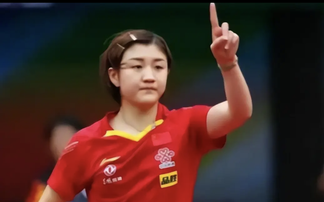 人民日报1天3次点名陈梦，“真实处境”暴露，李隼的话有人信了