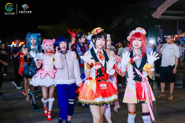 湾区人气乐队空降献唱！今天就去这些地方约会吧~