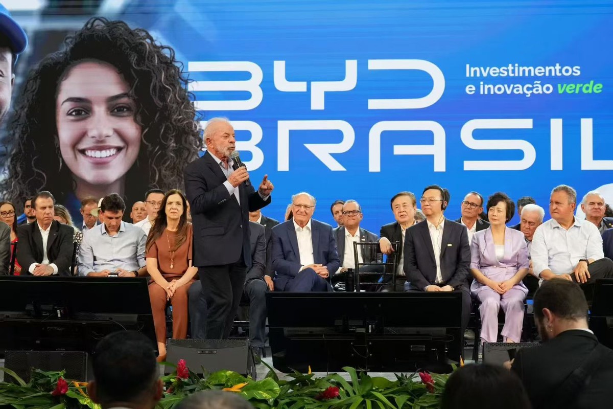 比亚迪第 1400 万辆巴西下线,全球化开启全新篇章,卢拉总统见证