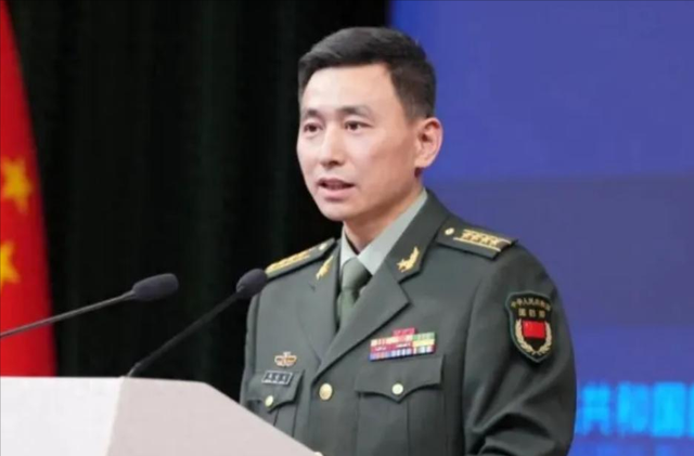 中国国防部送赖清德4个字，英媒: 特朗普中断采访	，接北京的电话