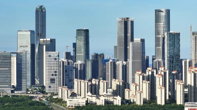 刚从塔城塔城回来，毫不客气的说，塔城是全国市辖区城建天花板！