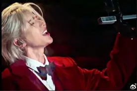 "蔡徐坤格莱美首秀，ikun们直呼‘内娱之光’，这波操作666！"图片