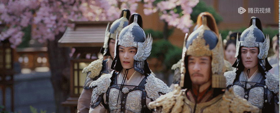 两个人连累整部剧？一个脸肿歪嘴一个表情呆，陈乔恩也救不了