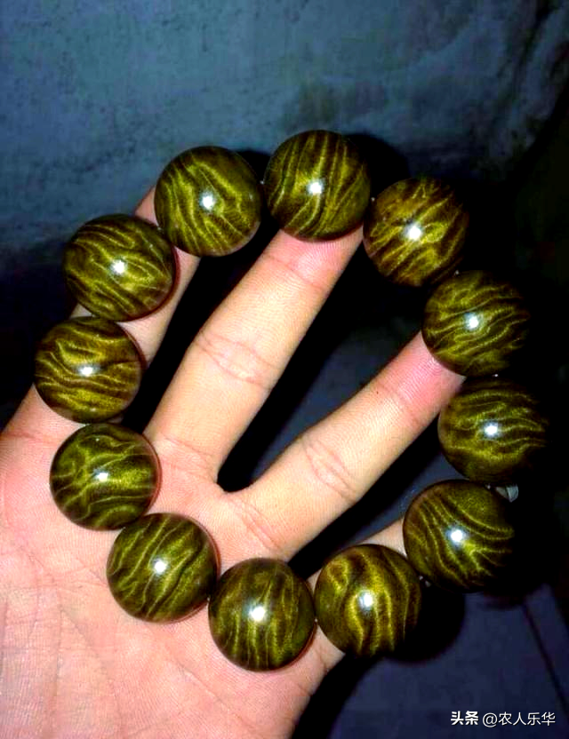 还在盘十大不建议入手的手串?不怕被笑话？赶紧扔了吧