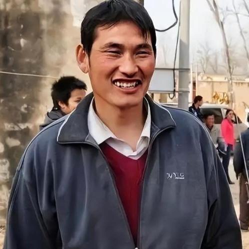 全红婵爸妈也没有想到，别墅封顶不久，一家人走上了大衣哥的老路