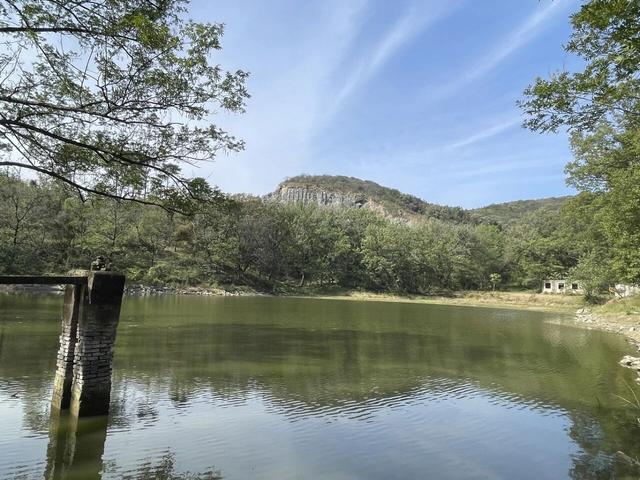 骑游探访滁州小蓝湖“蓝眼睛”白米山矿坑