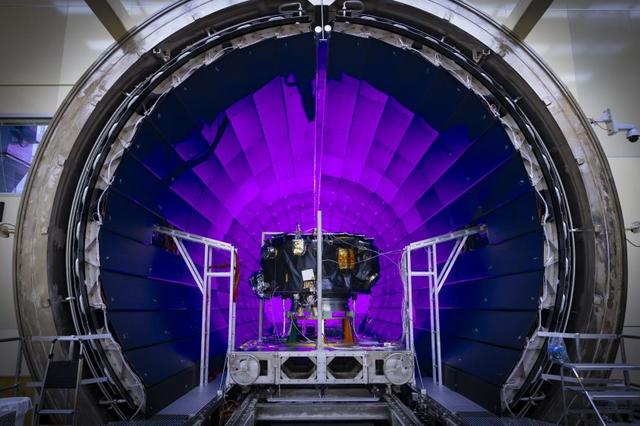 太阳系处于一个球形保护膜中？NASA三项任务联手破解其奥秘