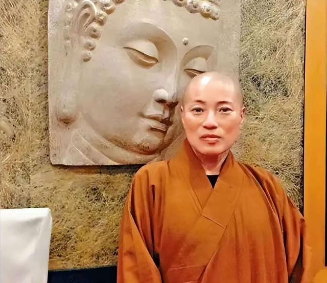 “风流尼姑”释智定落网记，白天贪墨钱财，晚上与和尚醉生梦死