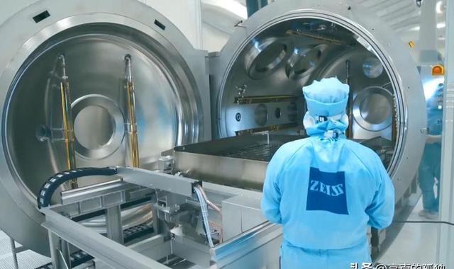 都反水了！ASML、荷兰光刻机供应商相继宣布，外媒：局势升级