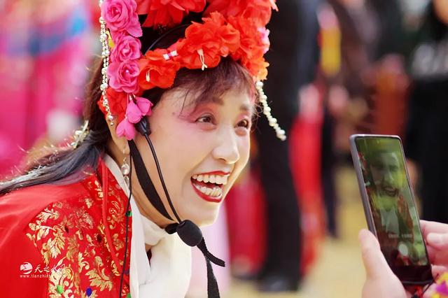 【图看黄金大道】金色长廊映秦州，天水“黄金大道”引客来！