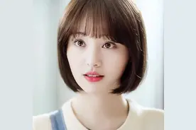 郑爽的跌宕人生：从顶流明星到全面封杀的深层原因图片