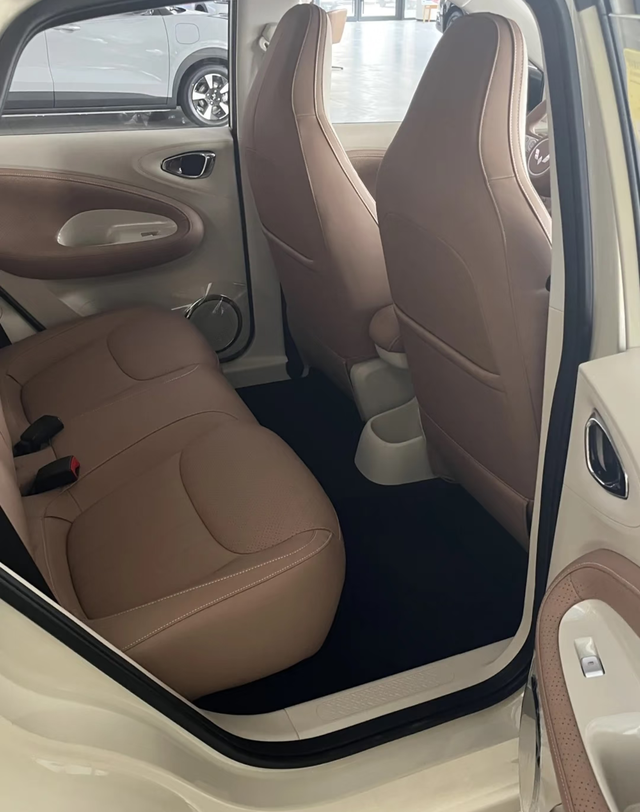 “价格屠夫	”再出手！五菱缤果一周内降价8000，小型电车市场洗牌