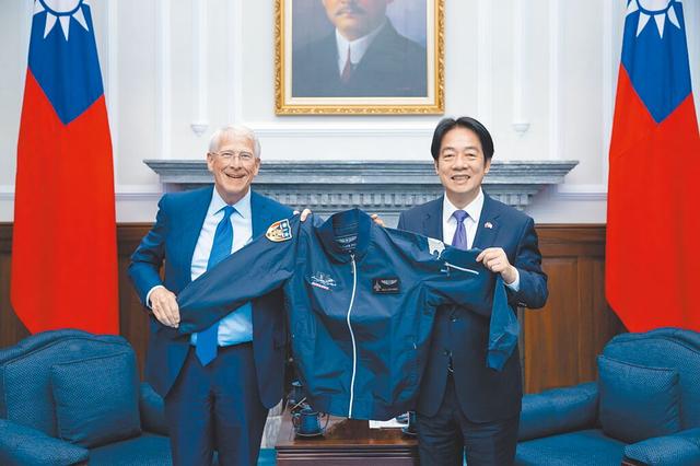 台湾民调发现：觉得“两岸处于紧张状态”的民众回升到57%，“相信美国会派兵协防”的民众由49%降至41%