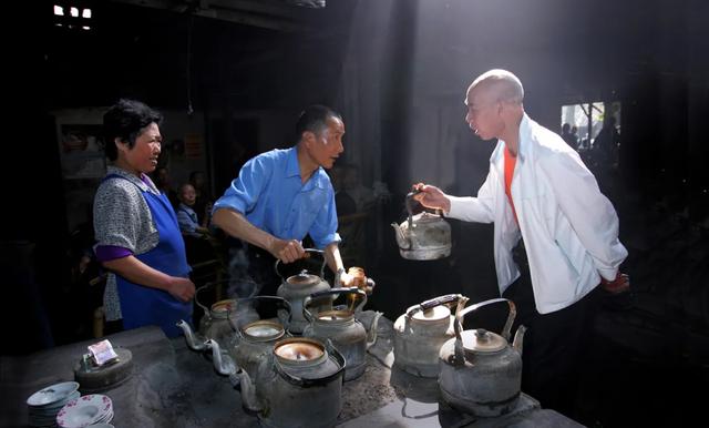 从18万到280万!成都这座小镇凭啥逆袭成“顶流”?