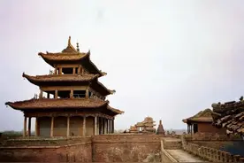 旧社会的陕西是这样:西岳庙壮观如故宫，崇文塔一共十三层图片