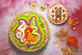 新加坡人吃“蛇”迎蛇年图片