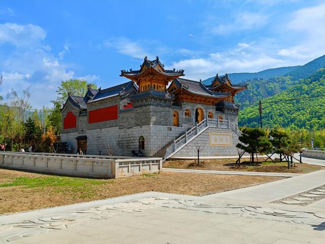 山西旅游：四大佛教名山之一五台山行（图）