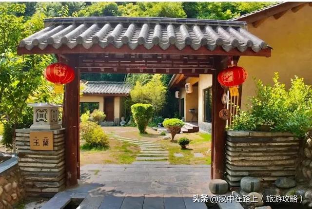 贴车贴,汉中汉析里温泉+室内水乐园门票免费送!