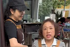 大连男子停车遭锁后续，店家线上差评如潮，文旅局回应：正在调查图片