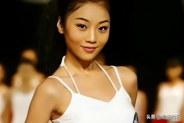 “买英国精子生3娃”的山东女人，8年后现状曝光！如今她后悔不？