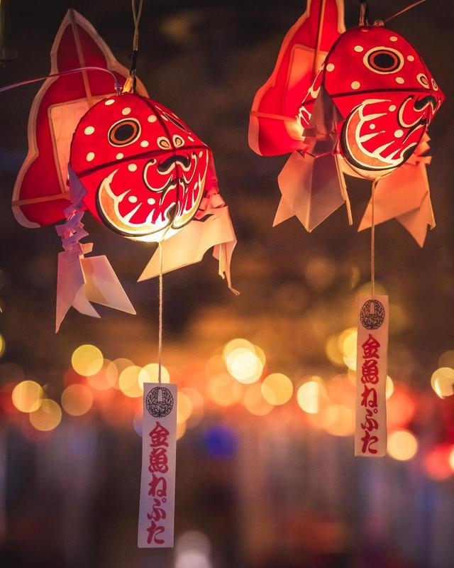 搭上梦幻「睡魔金鱼列车」，到青森参加夏日祭典