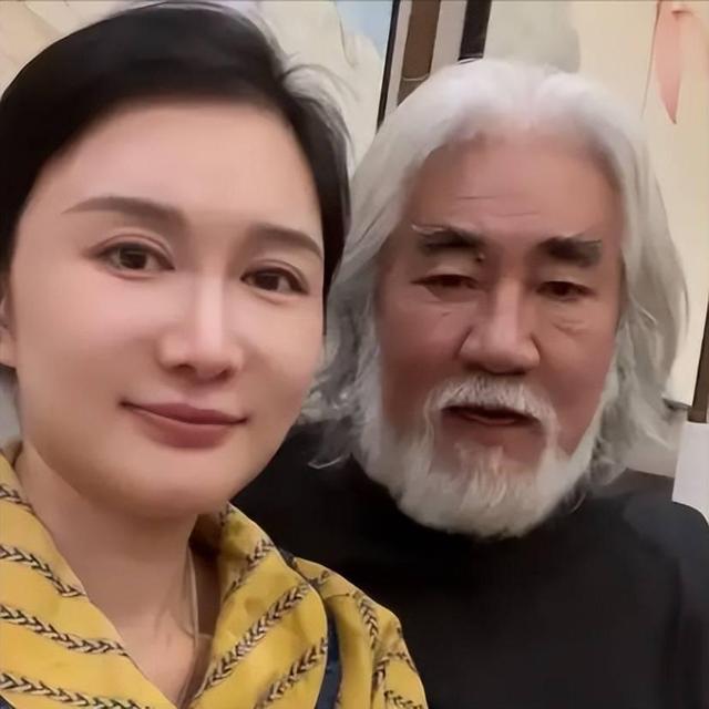 拔出萝卜带出泥，张纪中再迎噩耗，转移财产是冰山一角，麻烦大了