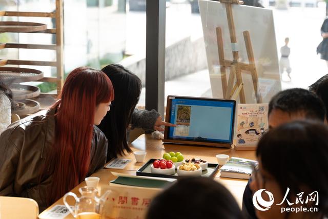 “一卷阅八闽”展开“人文卷：”指尖窨制茉莉香，书中漫游海丝路