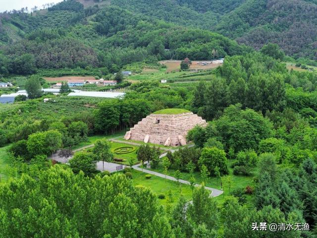 东北这座小城，名气不大却是世遗古都，风景大气壮观，几乎0差评