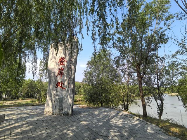 开车路过潼关，要不是路边肉夹馍店的诱惑，差点错失这处旅游美景