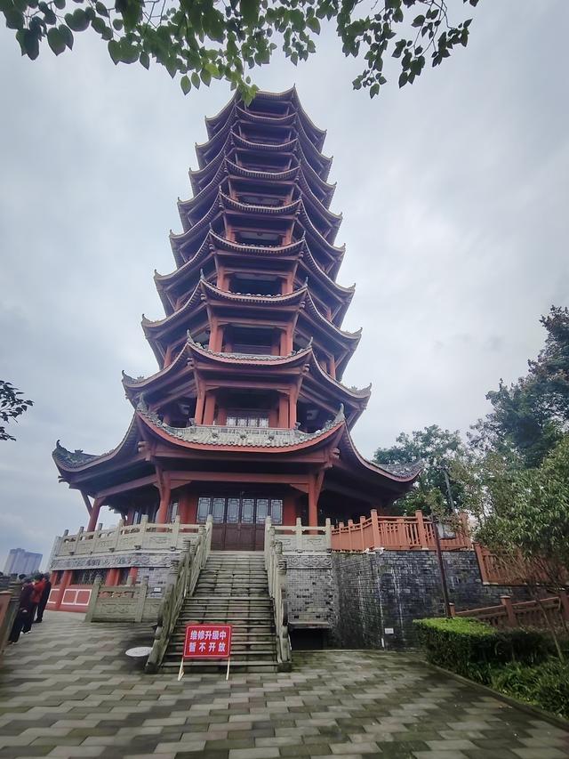 南行漫记：不去内江，直奔隆昌，看中国最大的牌坊群