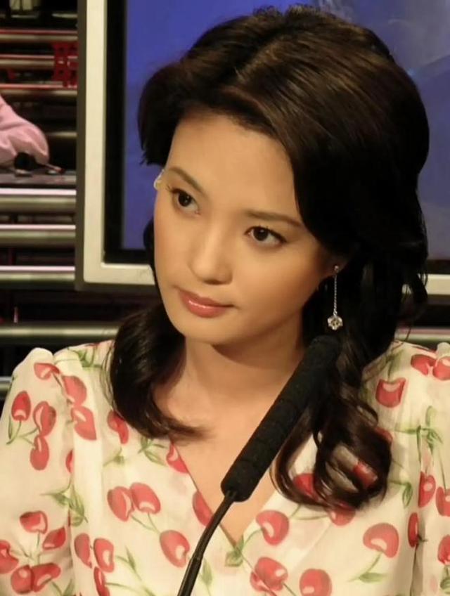 央视最惨女主持，男友死缓、丈夫入狱，如今48岁又被释永信牵连