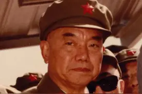 红军时期最年轻的军团长图片
