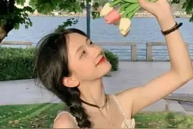 妹妹绑定生子系统，说要给不孕男主生儿子。我劝她不孕是自然选择图片