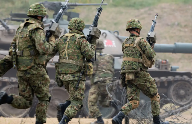 美方电话刚挂，高市通告全球，中日致函联合国，5国派兵条件已定