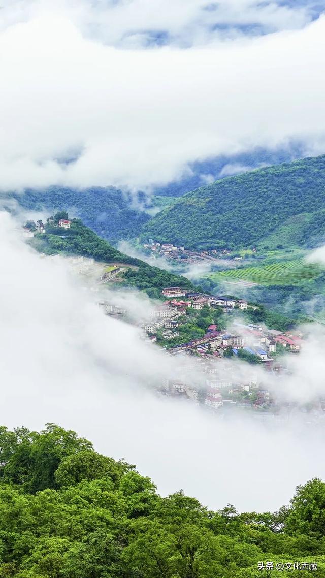 西藏2地入选2025中国最美县域榜单！为何是它们？