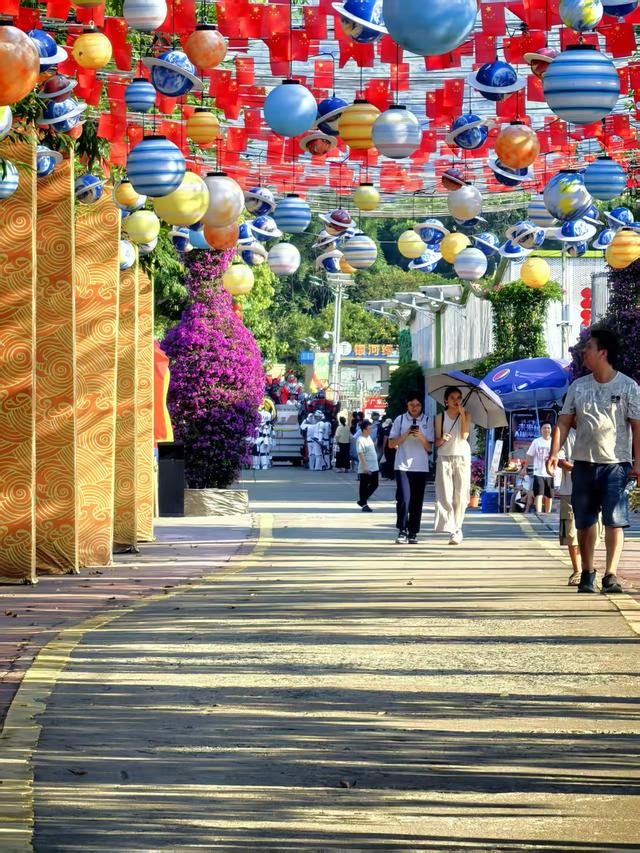 “机甲军团”降临博罗！博罗航天生态园打造科幻盛宴