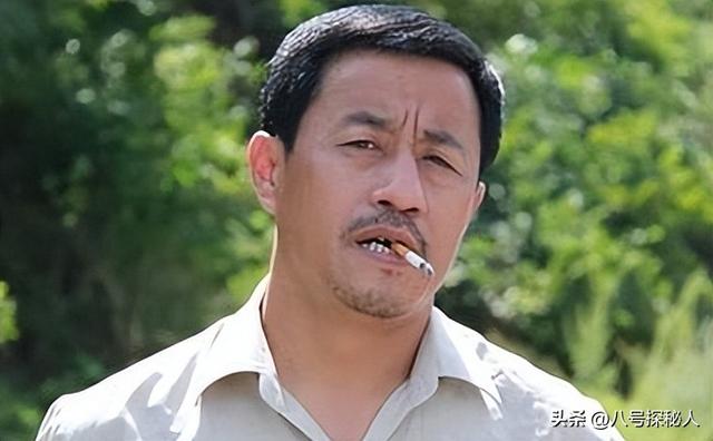 不听赵本山劝告	，离婚再娶“女儿闺蜜”，王长贵向同龄岳父母拜年