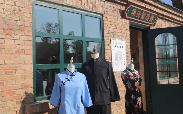 跟着活动游赛罕 | 京绥铁路文化园成为“双节”旅拍与红色历史体验热门地!