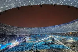 周深彩排吃蚊子刺身？成都演唱会频频爆梗图片