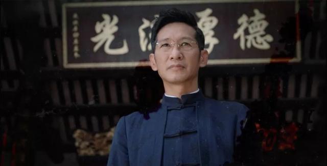 他是国家一级演员，至今无儿无女无绯闻，如今58岁熬成演技天花板