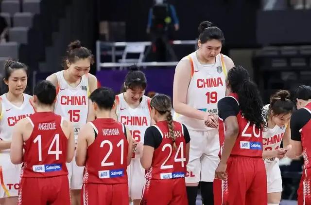 中国女篮宫鲁鸣率队重启集训，李梦、刘禹彤等四川球员当何去何从
