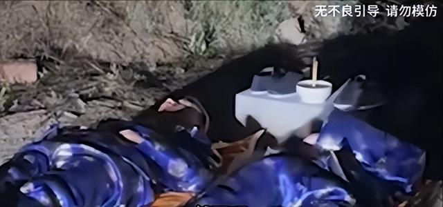 砸神像、睡坟地！号称反封建迷信第一人的张树林，如今面相大变