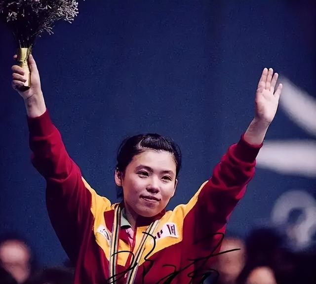 涉贪腐被带走、败光20亿	、移民改国籍，邓亚萍身上的谣言太离谱