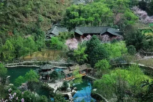 一条铁路，87万人的地缘突围