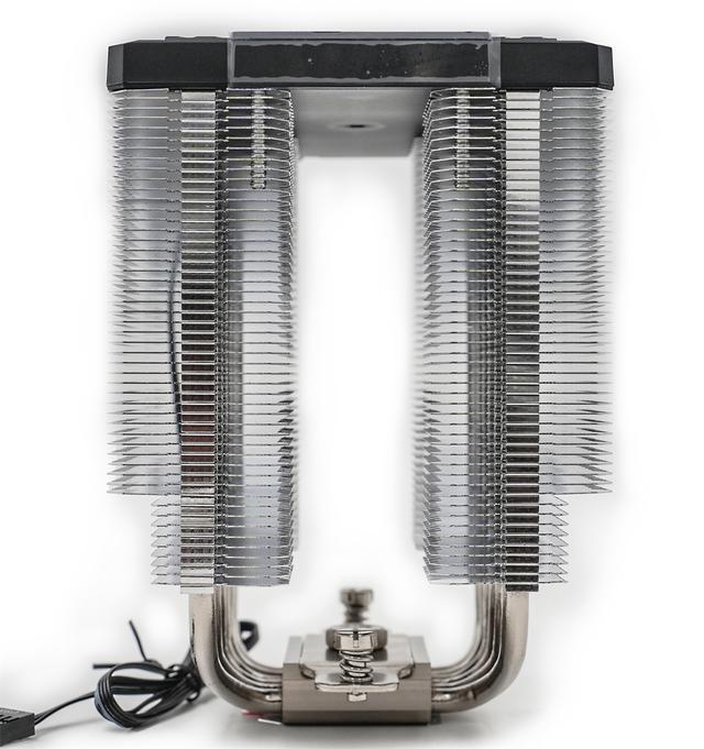 自带屏幕的主机—联力207D+9950X3D+ROG B850-F+索泰5070Ti装机